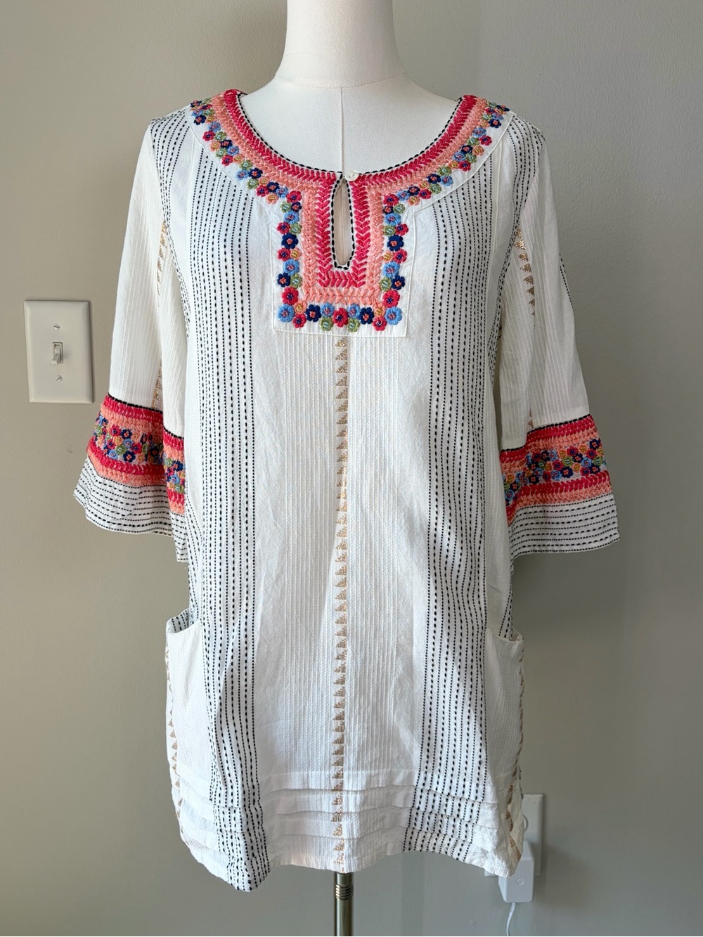 Soft Surroundings Artsy Boho Embroidered Beaded Tunic Blouse with Crop Sleeves